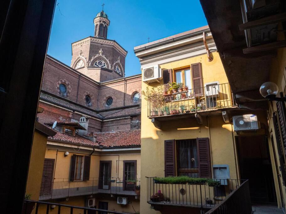Romantic Flat On Navigli River By Easylife Appartement Milaan